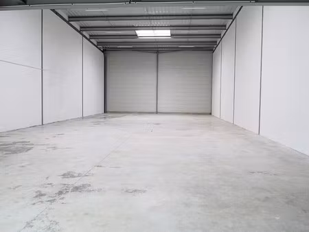 vente entrepôt 628 m²