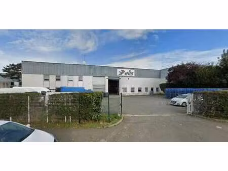 vente entrepôt 1 752 m²