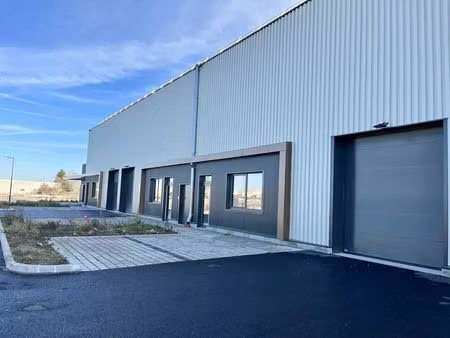 vente local d'activités 36 m² à 288 m²