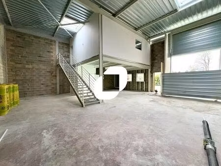vente local d’activités plaisir 78370 200m²