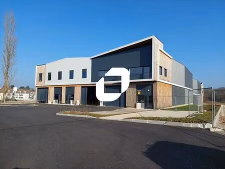 vente local d’activités plaisir 78370 466m² à 14275m²