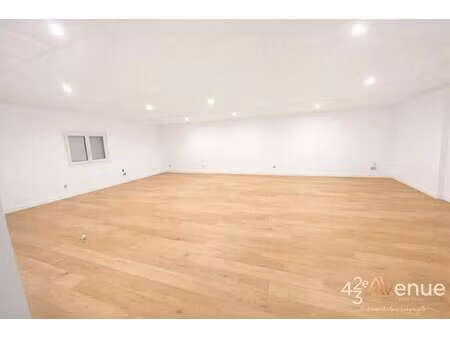 vente local d'activités 396 m²