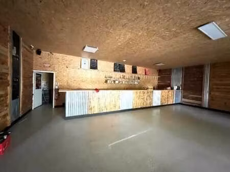 vente local d'activités 529 m²