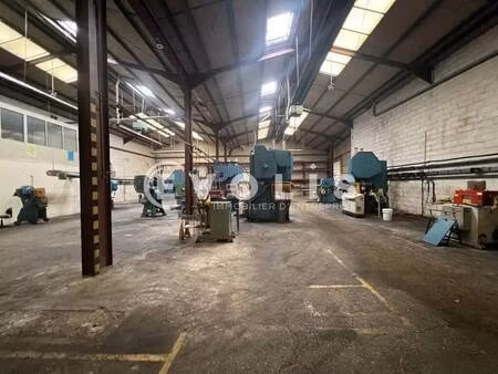 vente local d'activités 1 373 m²