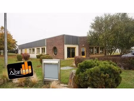 vente local d'activités 1 070 m²