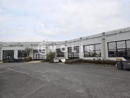 vente local d'activités 20 m² à 106 m²