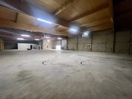 vente local d'activités 860 m²
