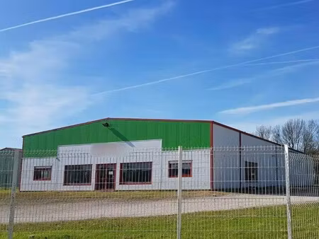 vente local d'activités 800 m²