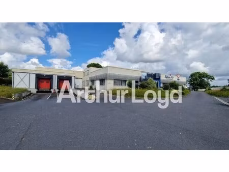 vente entrepôt 2 270 m²