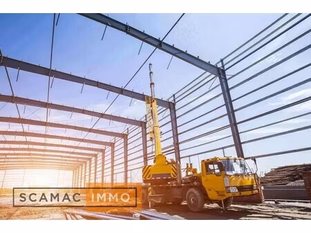 vente entrepôt 2 500 m²