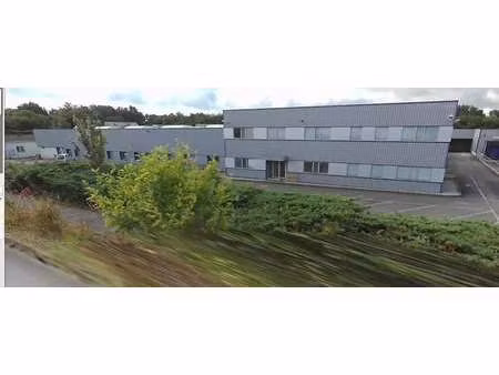 vente entrepôt 4 485 m²