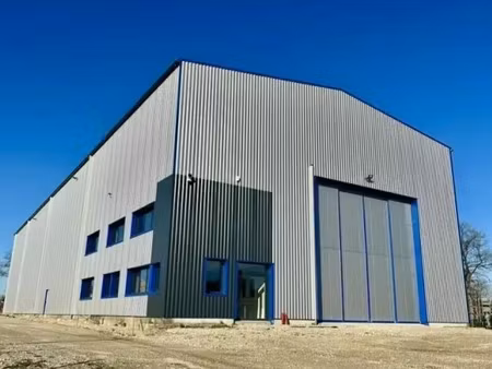 vente entrepôt 1 650 m²