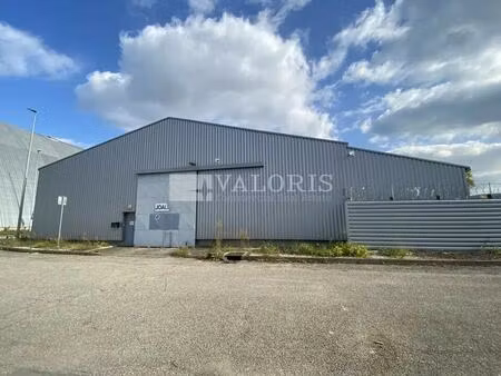 vente local d'activités 1 350 m²