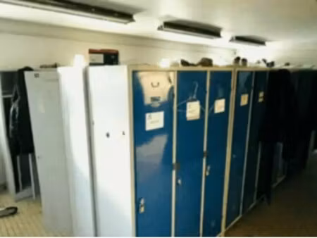 vente local d'activités 1 969 m²