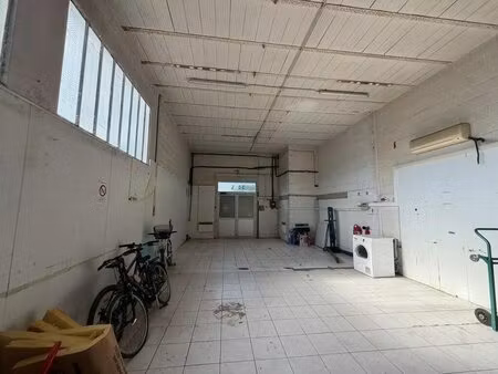 vente local d’activités houilles 78800 524m²