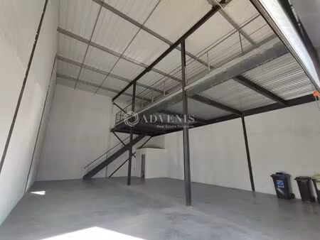 vente local d'activités 122 m²