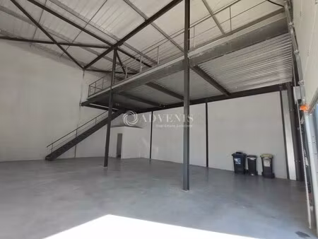 vente local d'activités 226 m²