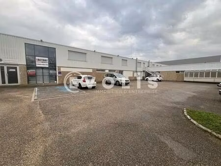 vente local d'activités 2 635 m²