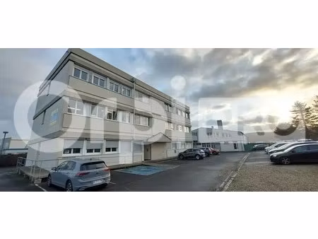 vente local d'activités 1 364 m²