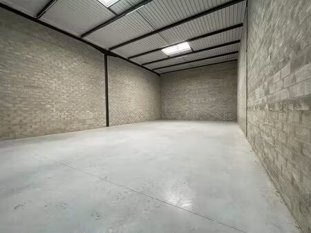 vente local d’activités stains 93240 264m² à 3696m²