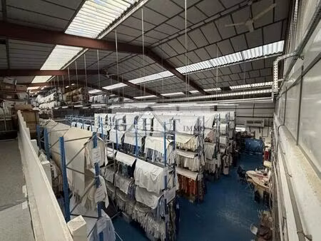 vente entrepôt 4 050 m²