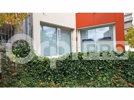 vente bureaux 79 m²