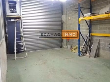 vente entrepôt 269 m²