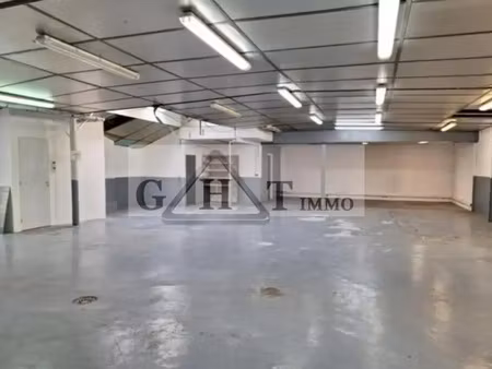 vente entrepôt 224 m²