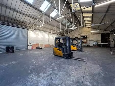 vente entrepôt 5 400 m²