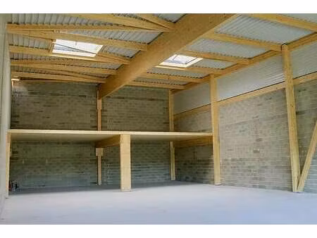 vente local d'activités 173 m² à 3 383 m²