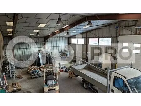 vente local d'activités 746 m²