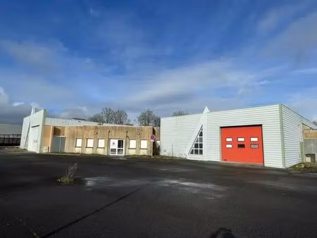 vente local d'activités 1 113 m²