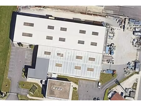 vente local d'activités 3 600 m²