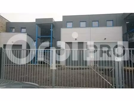 vente local d'activités 210 m²