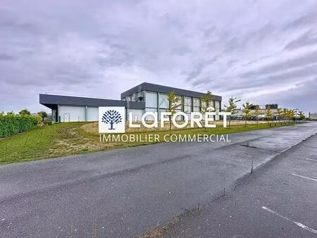 vente entrepôt villeneuve sur aisne 02190 7001m²
