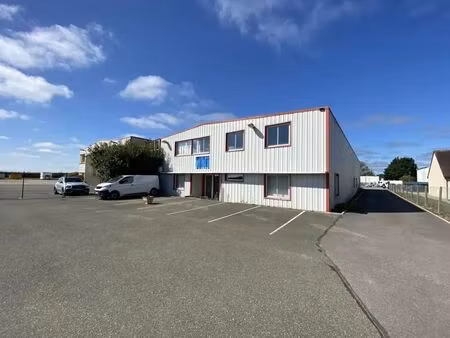 vente entrepôt houdan 78550 730m²