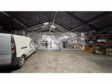 vente entrepôt 400 m²