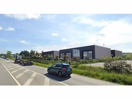vente entrepôt 313 m²