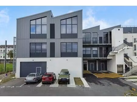 vente local d'activités 45 m² à 88 m²