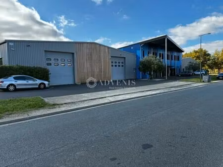 vente local d'activités 2 028 m²