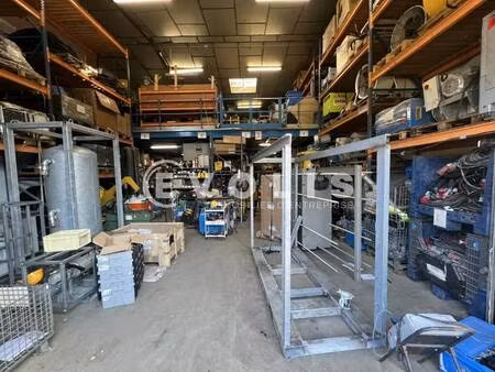 vente local d'activités 475 m²