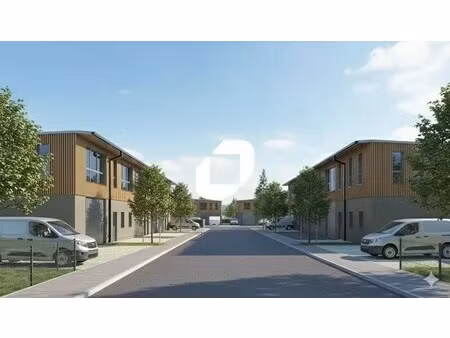 vente local d’activités laboissiere en thelle 60570 250m²