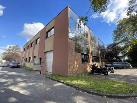 vente local d’activités neuilly plaisance 93360 1139m²
