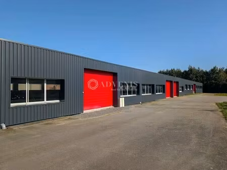 vente local d'activités 1 800 m²