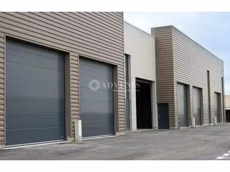 vente local d'activités 246 m²