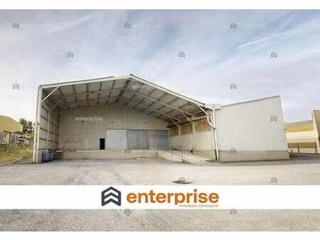 vente local d'activités 2 160 m²