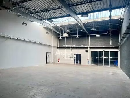 vente local d'activités 460 m²