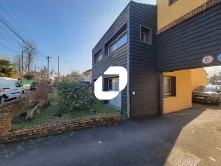 vente bureaux 146 m² à 592 m²