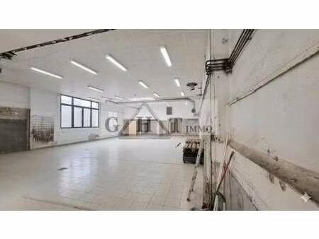 vente entrepôt 349 m²