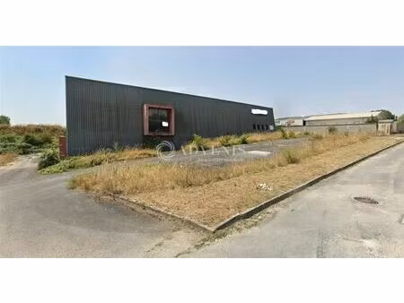 vente entrepôt 920 m²